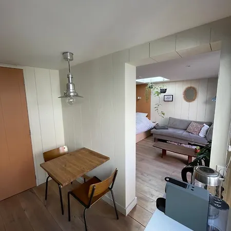 De Strandhut Apartman *
